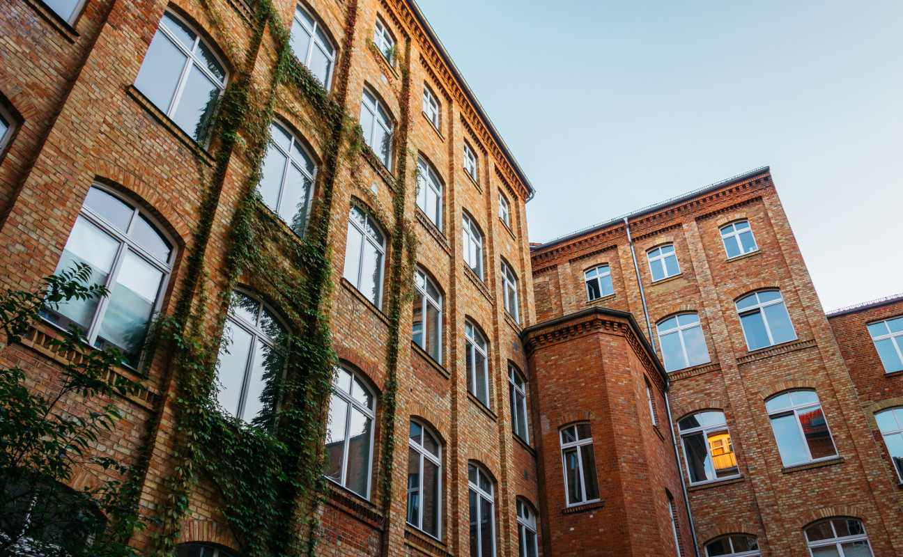 VKL Arquitectura Legal · Expertos Servicios Técnico - Legales en Arquitectura en Lleida